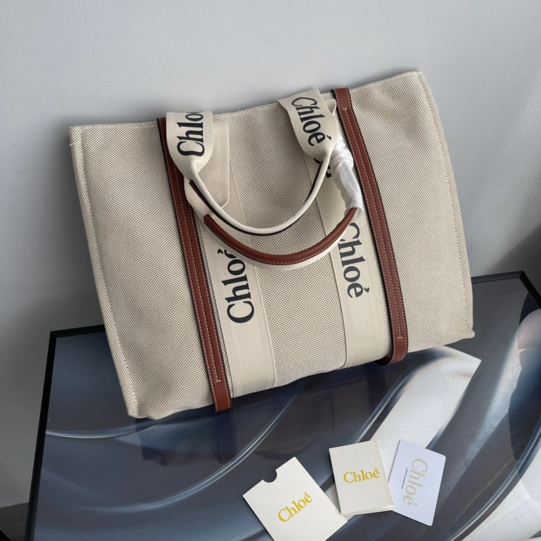 &AIR- CHC21US382E6690U Woody Tote Bag item : BT-B225D2322W