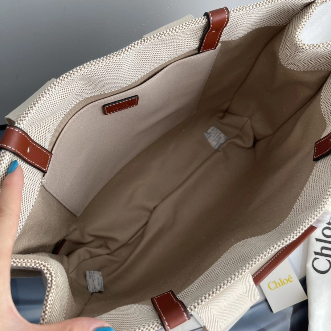 &AIR- CHC21US382E6690U Woody Tote Bag item : BT-B225D2322W