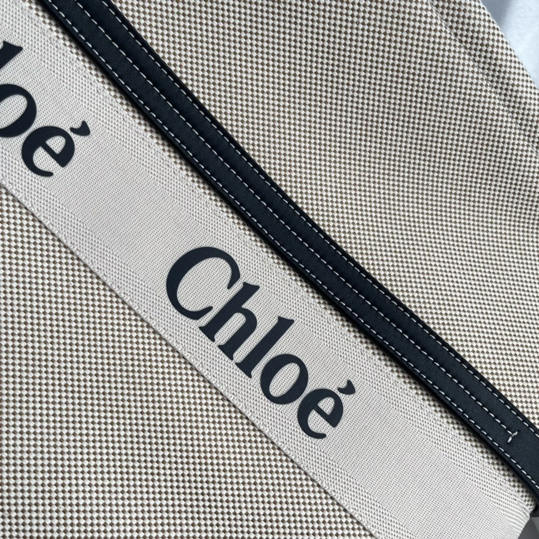 &AIR- CHC21US382E6691J Woody Tote Bag item : BT-B225D2321W
