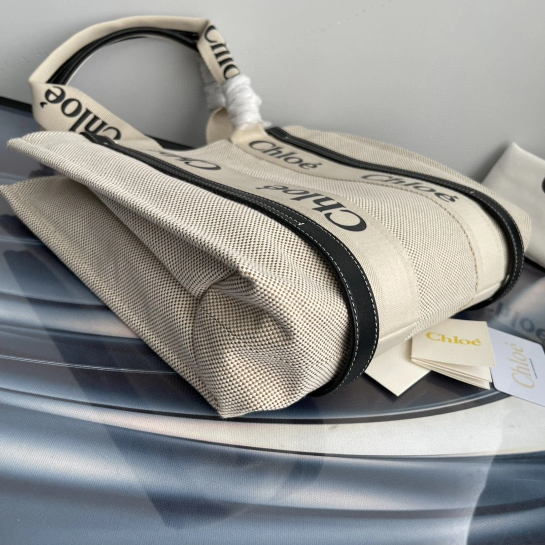 AIR- CHC21US383E6691J Woody Tote Bag item : BT-B225D2320W