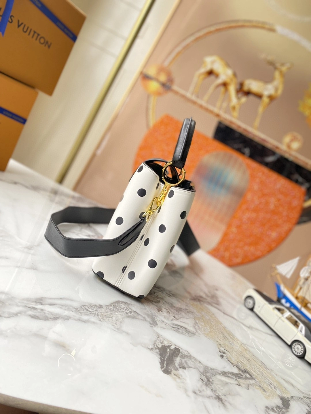 AIR- M20373 cowhide Capucines BB item : BT-B225E0638W