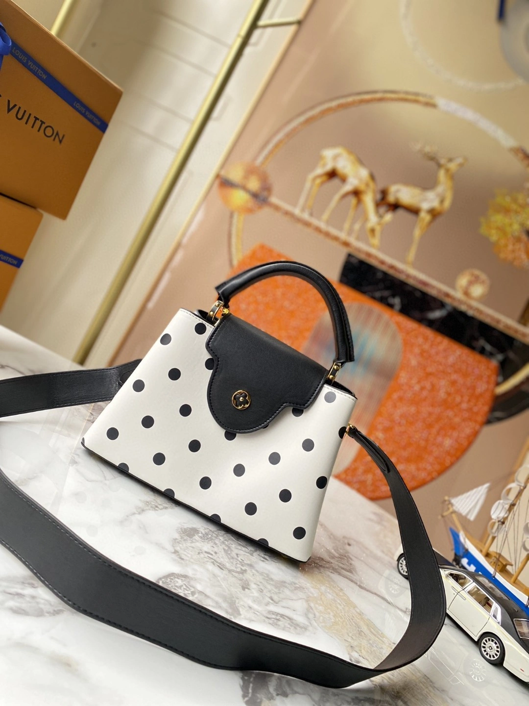 AIR- M20373 cowhide Capucines BB item : BT-B225E0638W