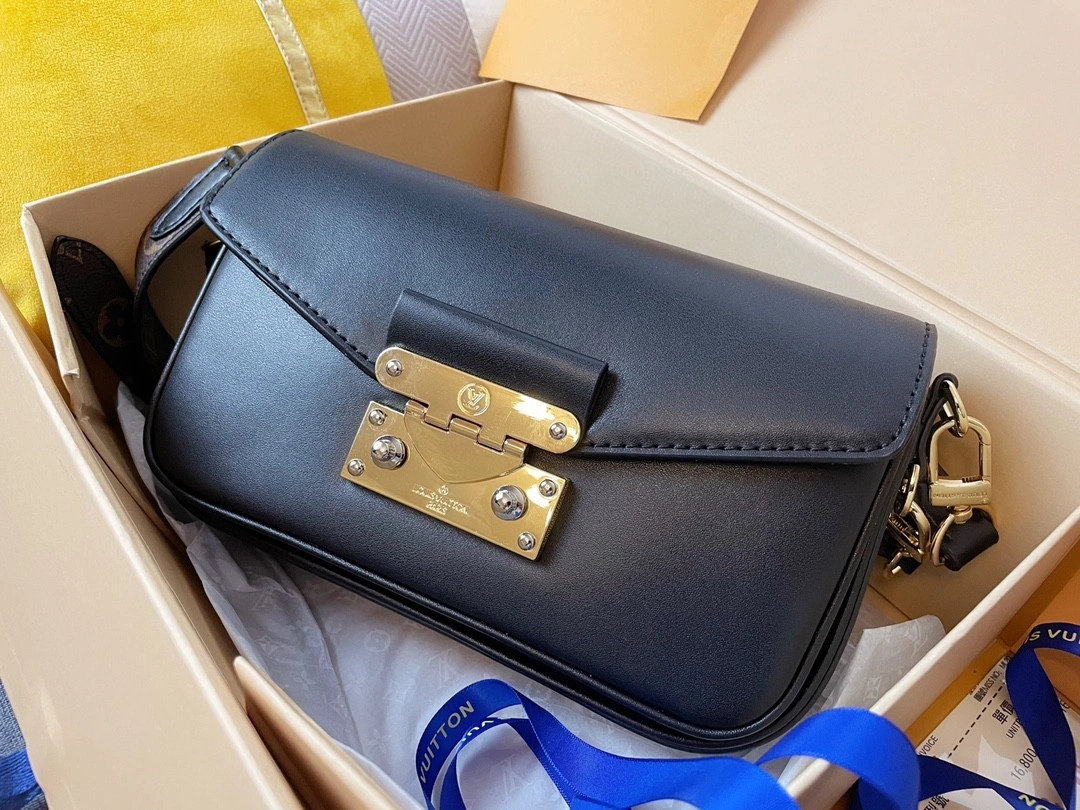 AIR- M20393 Pochette Métis item : BT-B225E1612W