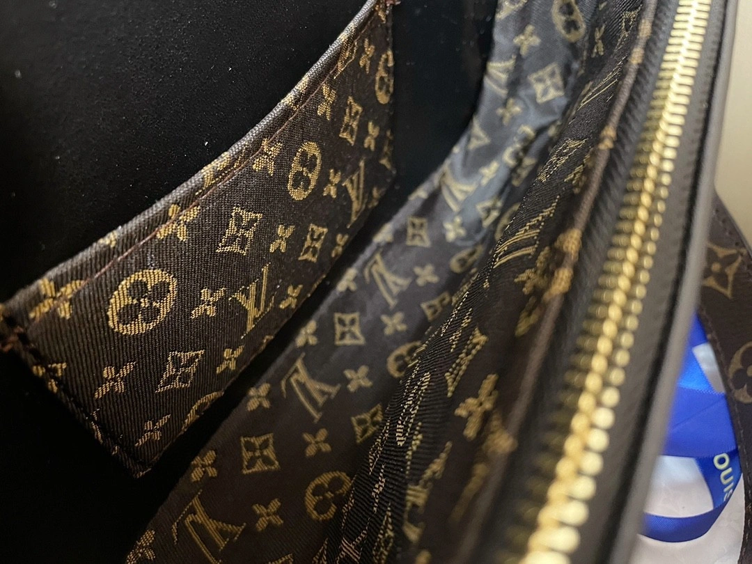 AIR- M20393 Pochette Métis item : BT-B225E1612W