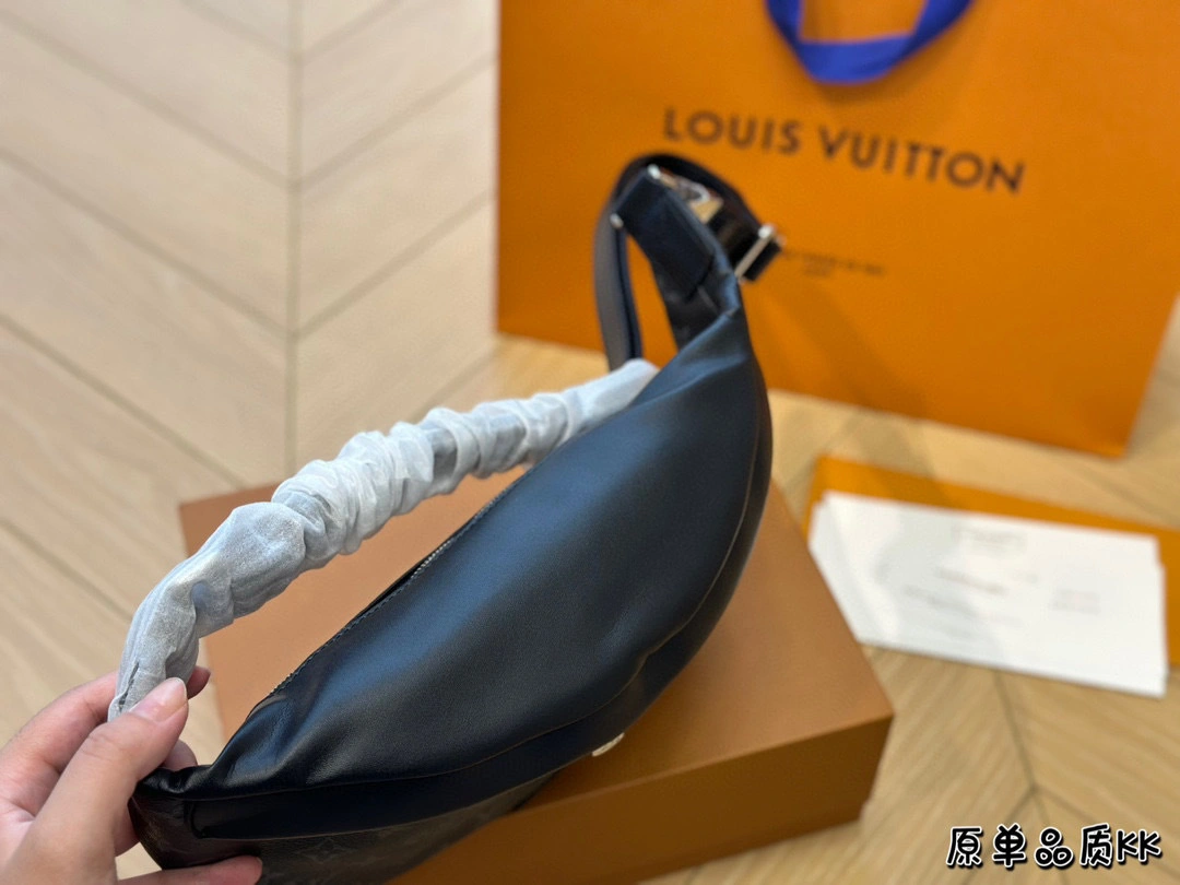 AIR- M44336 Calfskin Discovery item : BT-B000C2713W