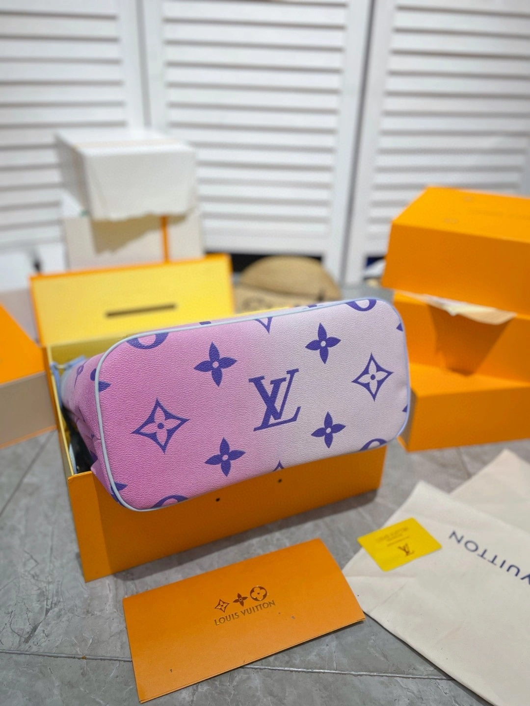 &AIR- M46077 Neverfull item : BT-B299E3035W