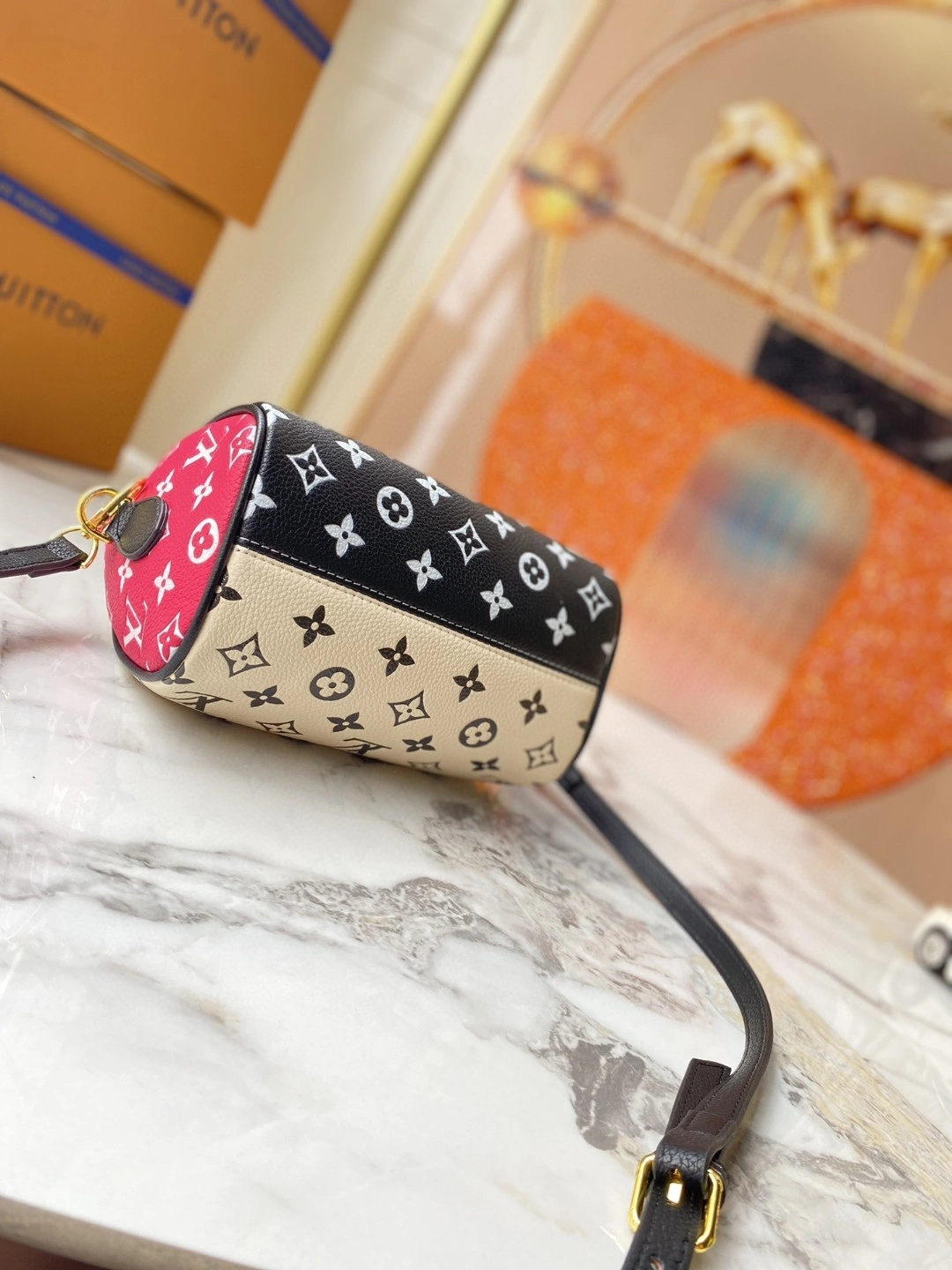 AIR- M46088 cowhide Speedy Bandoulière 20 item : BT-B225D3015W