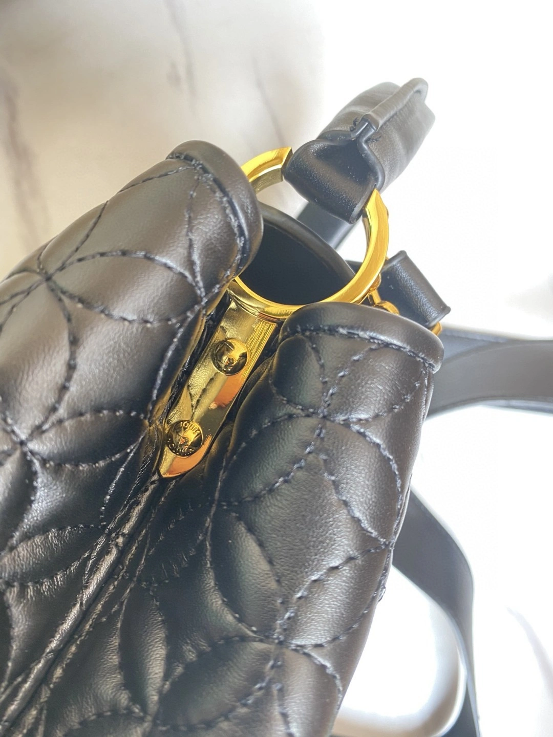 AIR- M55366 sheephide item : BT-B225C2550W