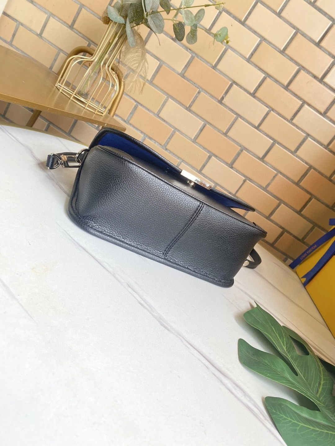 AIR- M59386 item : BT-B225E2618W