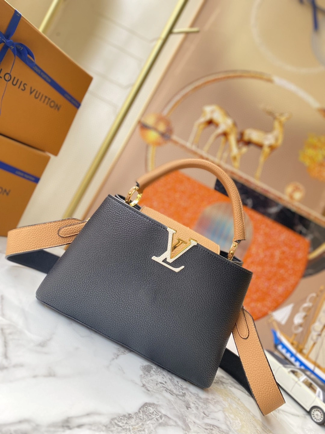 AIR- M59466 cowhide Capucines item : BT-B225D3007W