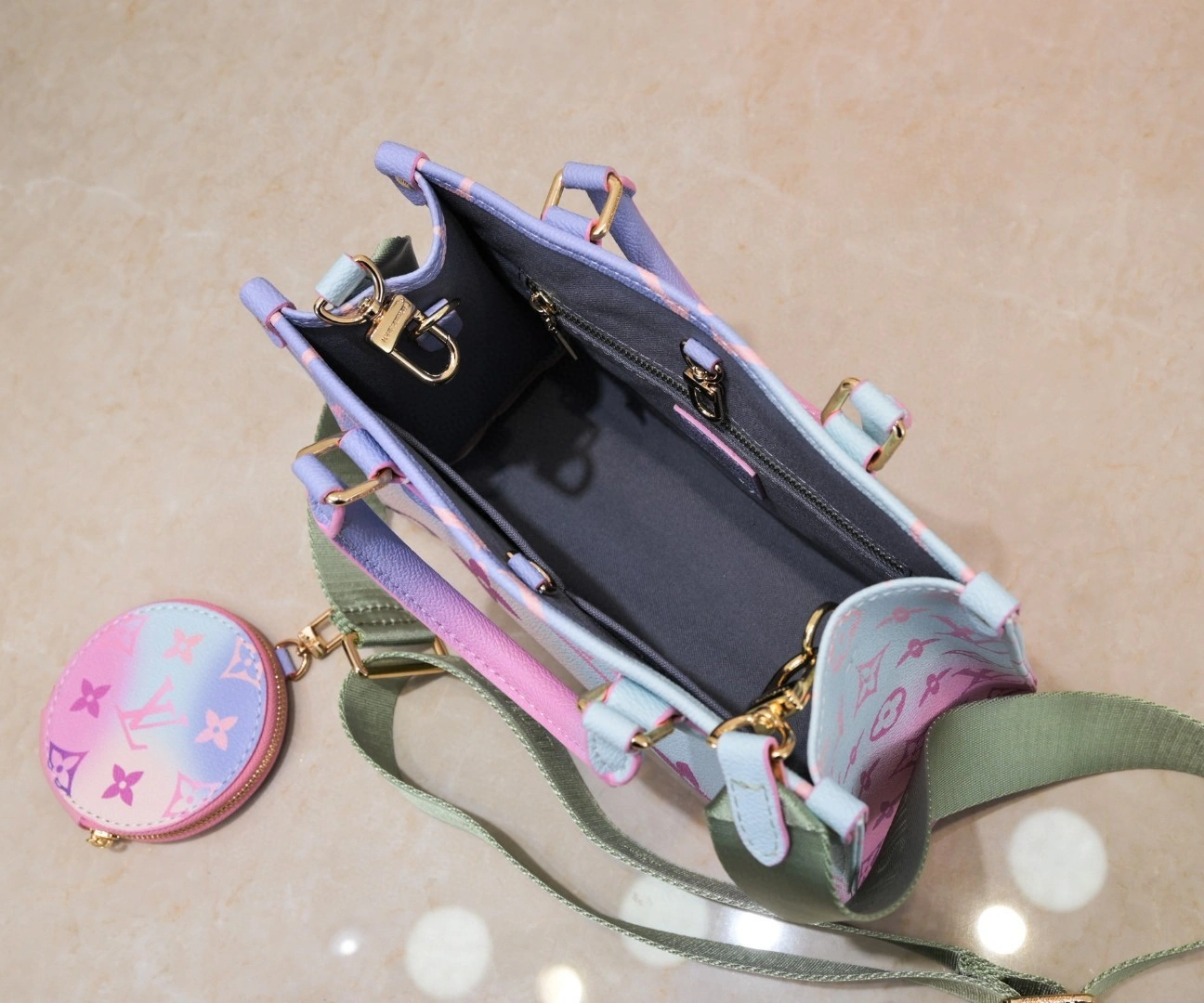 AIR- M59856 OnTheGo item : BT-B000E2749W
