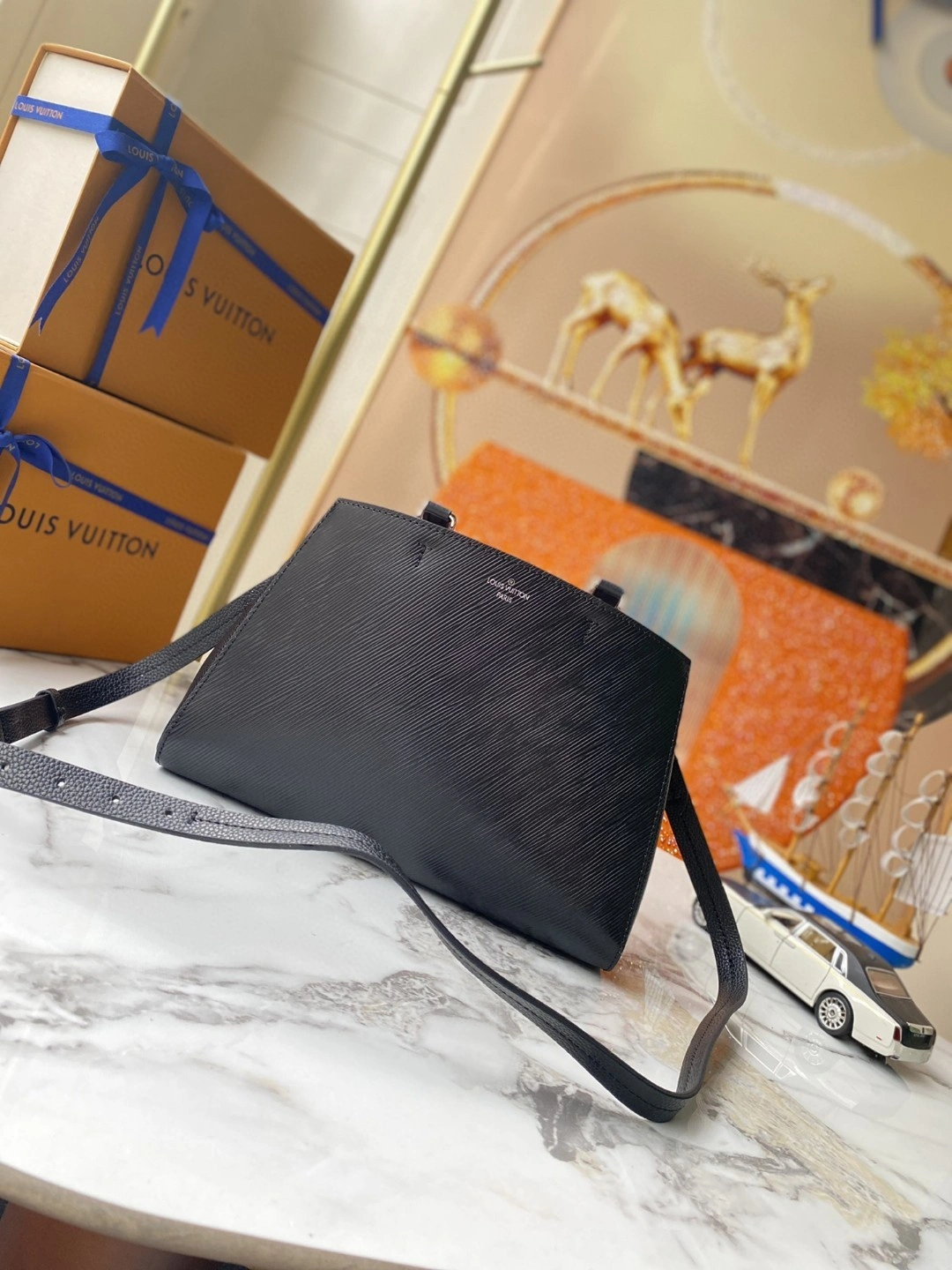 AIR- M59954 Marelle Tote item : BT-B225E2621W