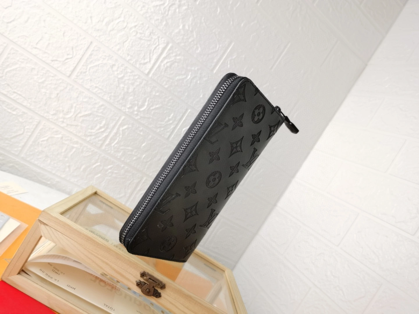 AIR- M62902 Calfskin ZIPPY item : BT-B225E0602W