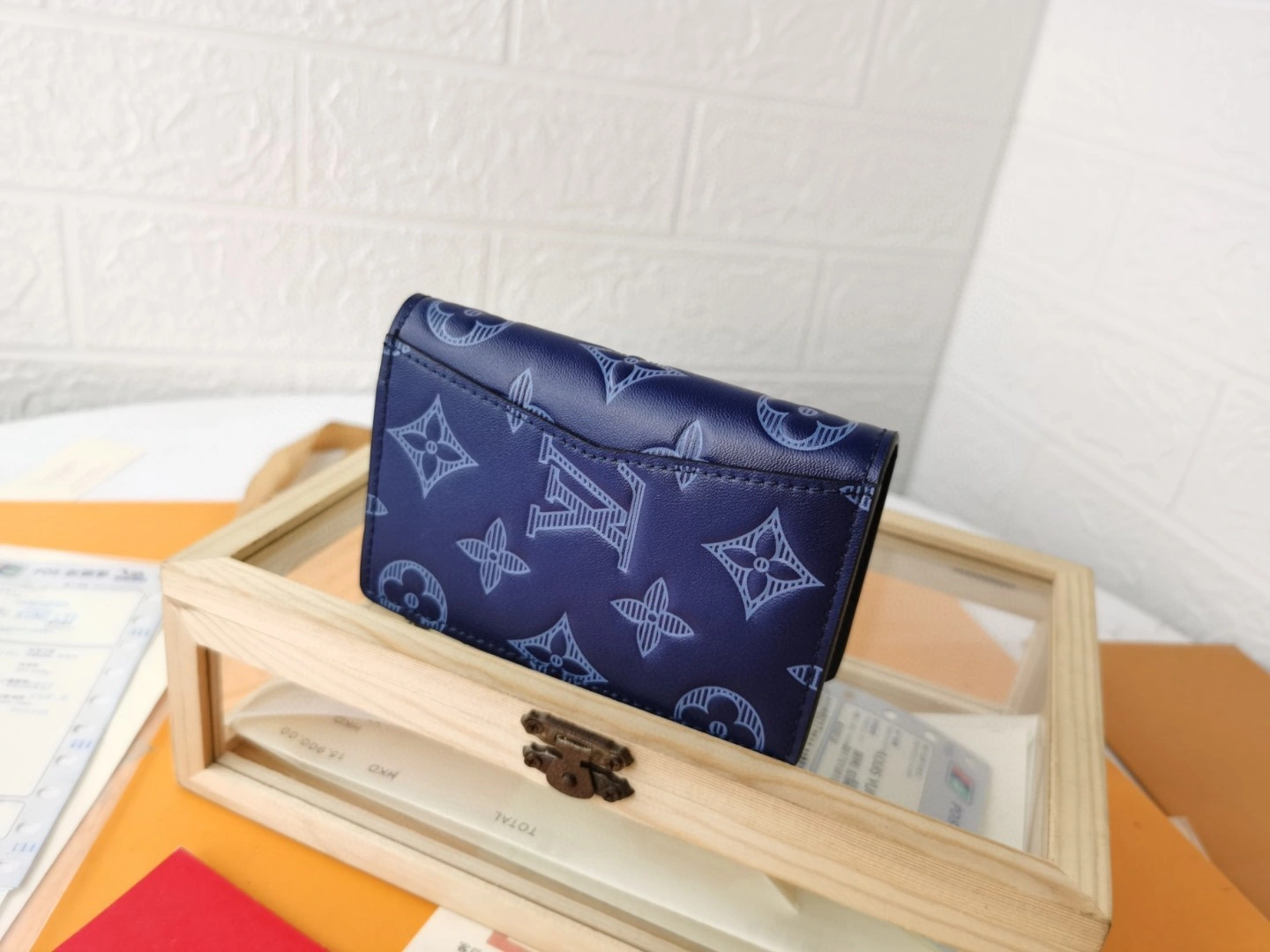 AIR- M80421 Calfskin item : BT-B225E0605W