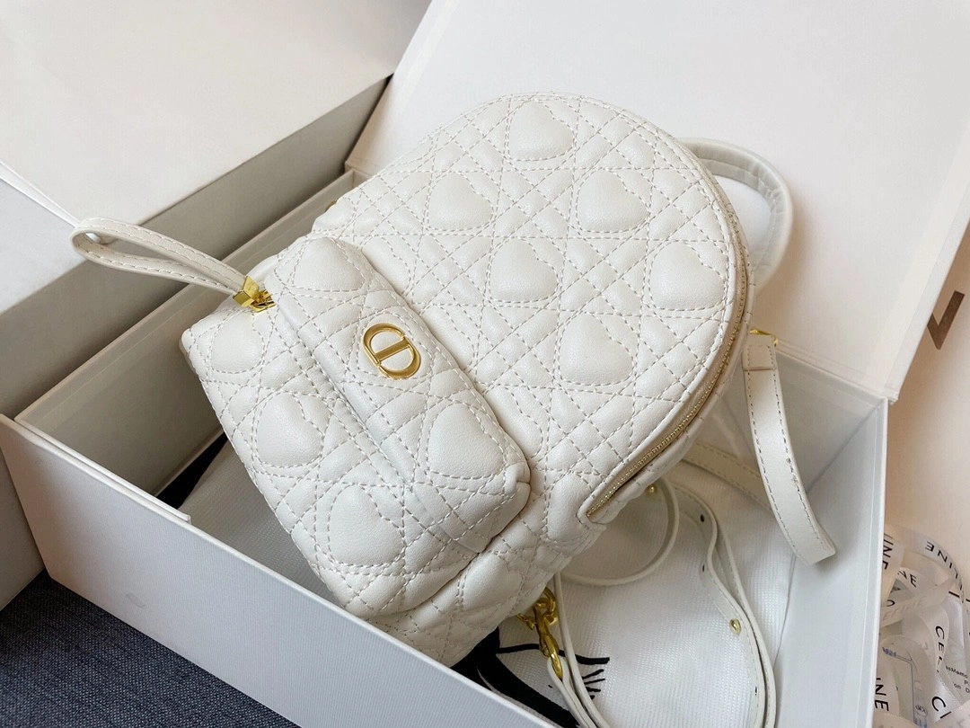 AIR- M9222UNGH-M030 sheephide Backpack item : BT-B225E0644W