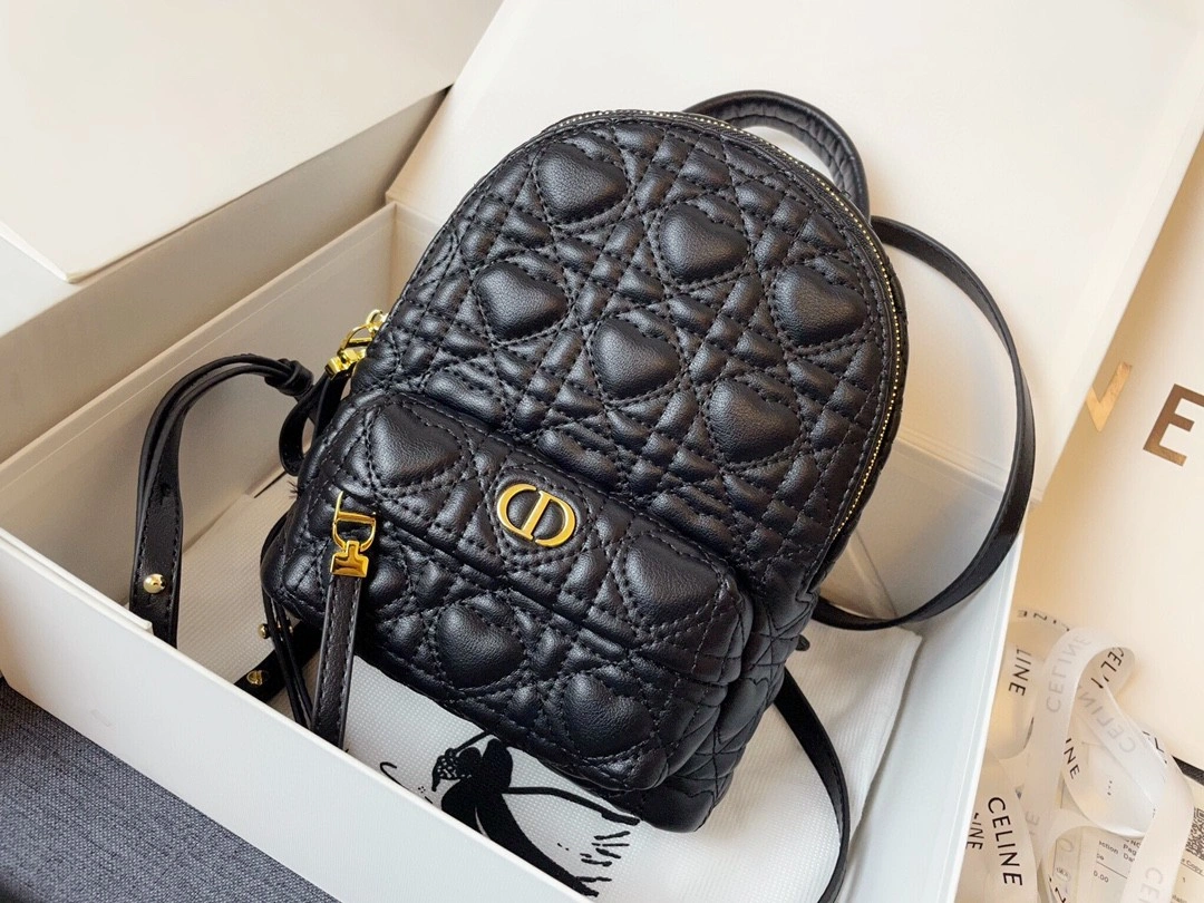 AIR- M9222UNGH-M900 sheephide Backpack item : BT-B225E0642W