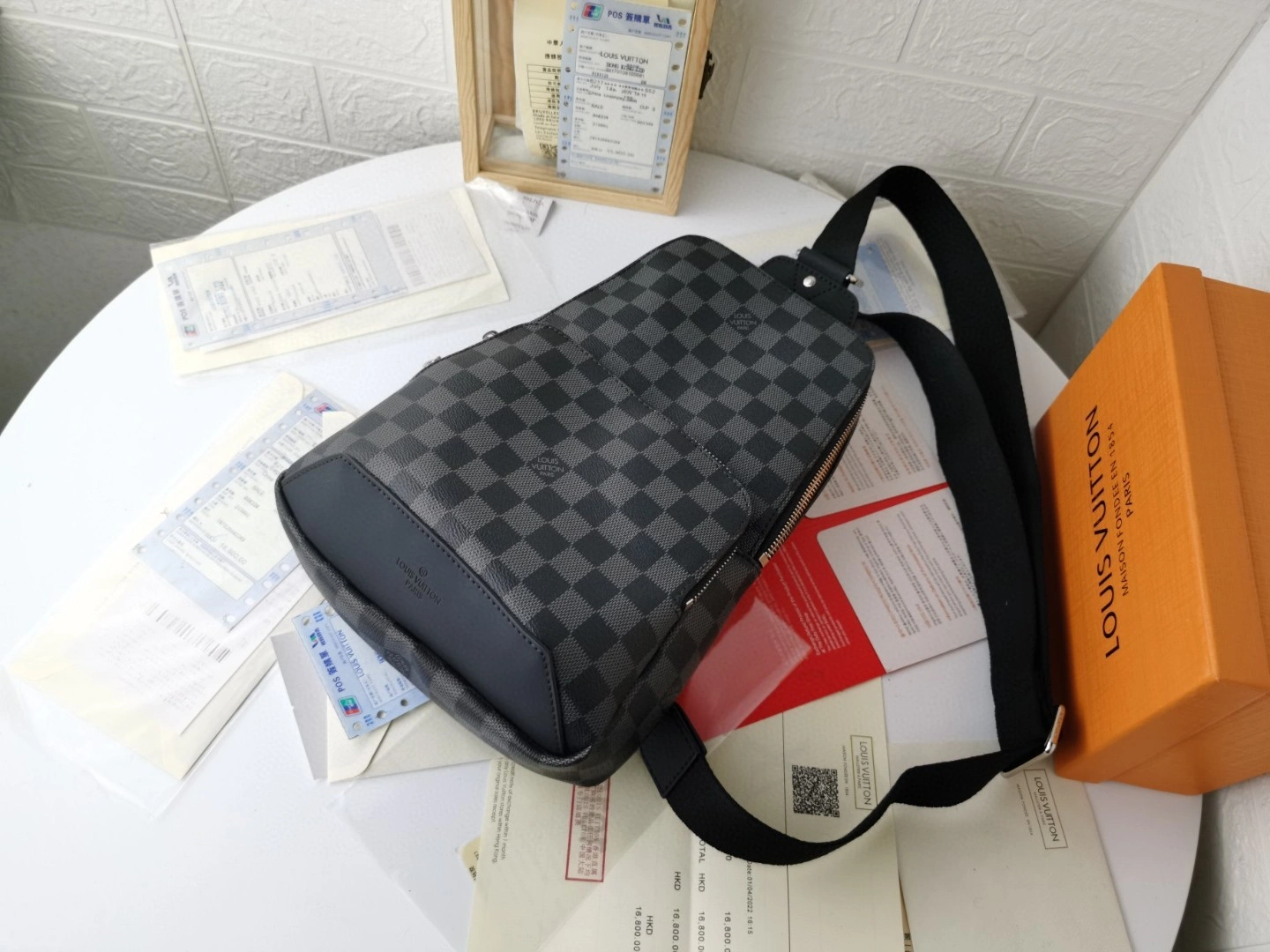 &AIR- N40097 cowhide Avenue item : BT-B225E0616W