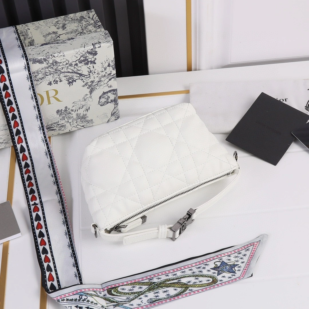AIR- S5553BMIG-M030 cowhide TRAVEL NOMAD item : BT-B225E2302W
