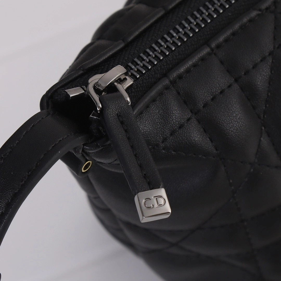 AIR- S5554BMIG-M900 cowhide TRAVEL NOMAD item : BT-B225E2303W