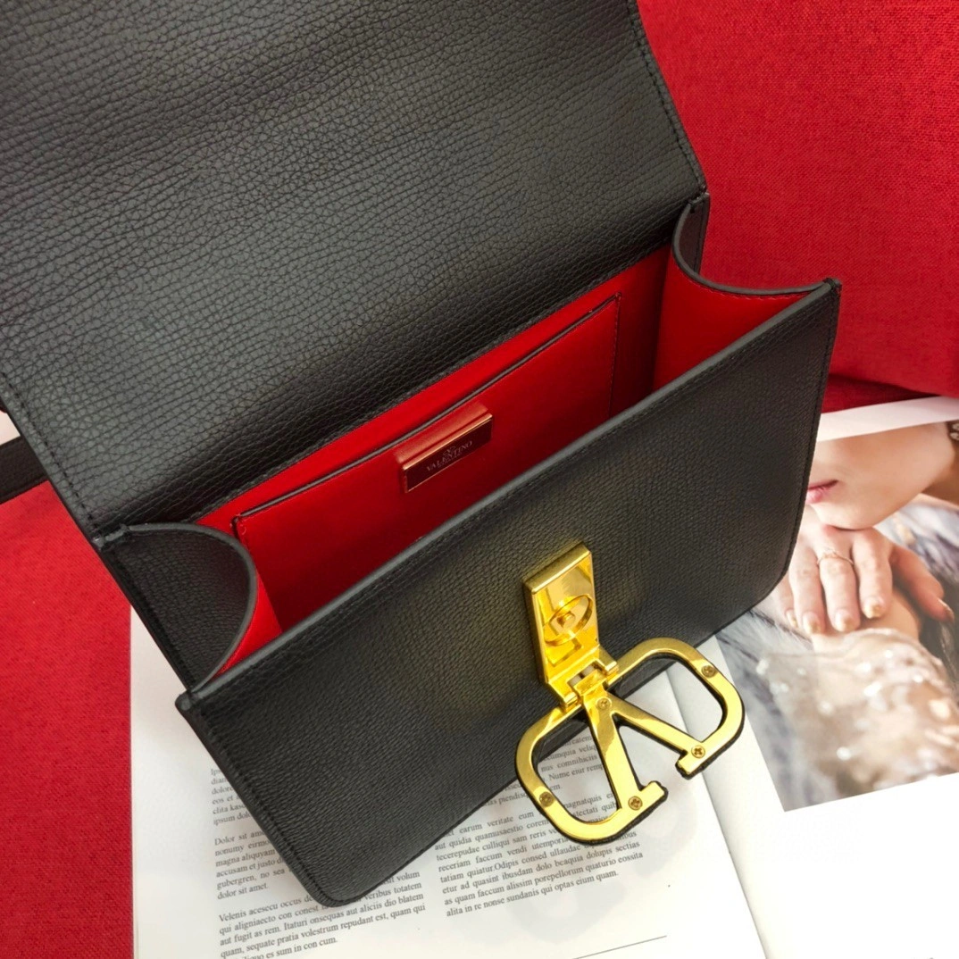 AIR- UW2B0F01-RQR-0NO Calfskin item : BT-B225E1218W