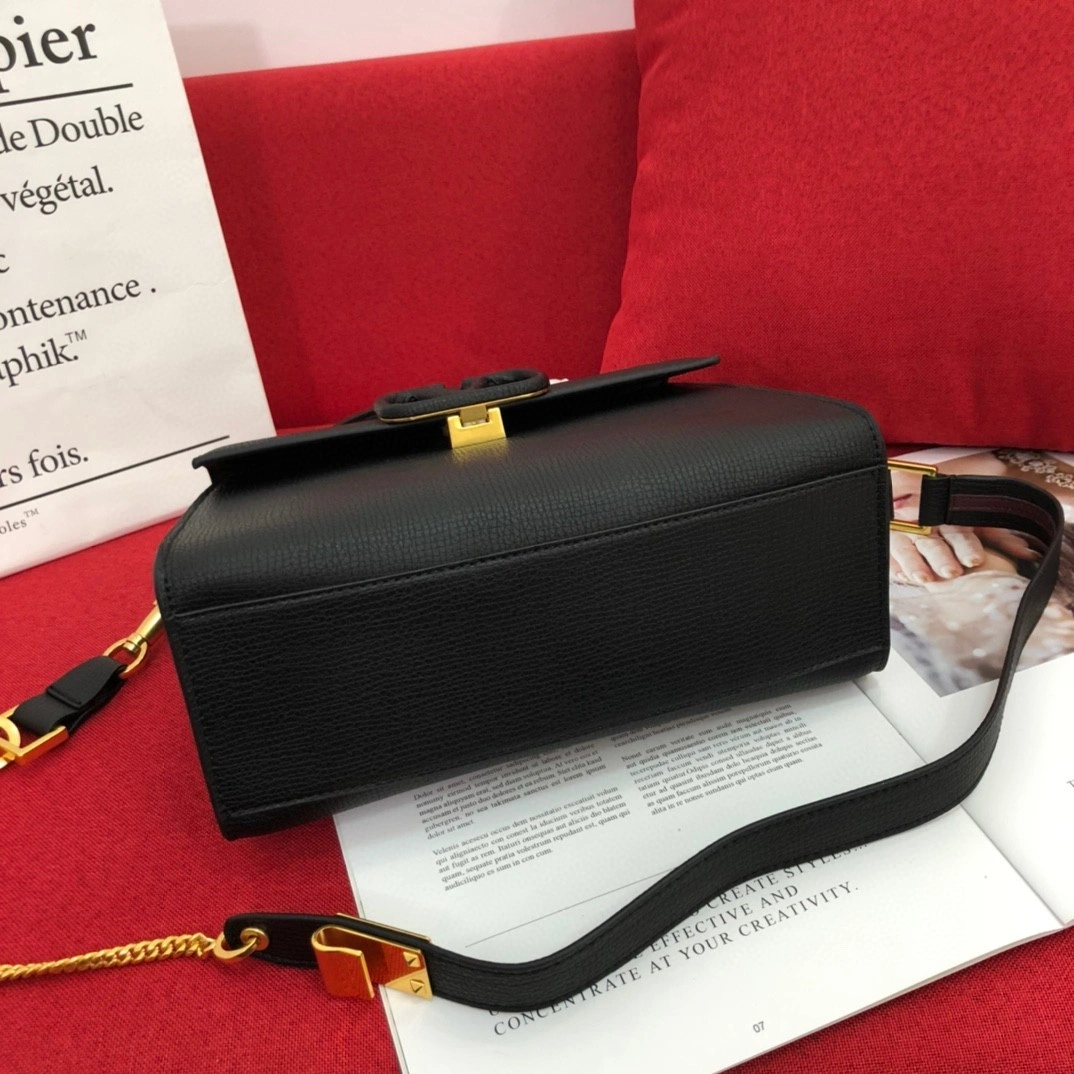 &AIR- ZW2B0F53KGWR82 Calfskin item : BT-B225D2860W