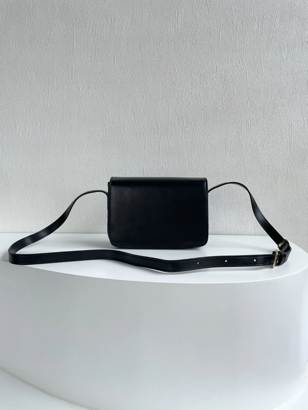&AIR-199233BF4-38NO Calfskin TRIOMPHE item : BT-B225F0572W