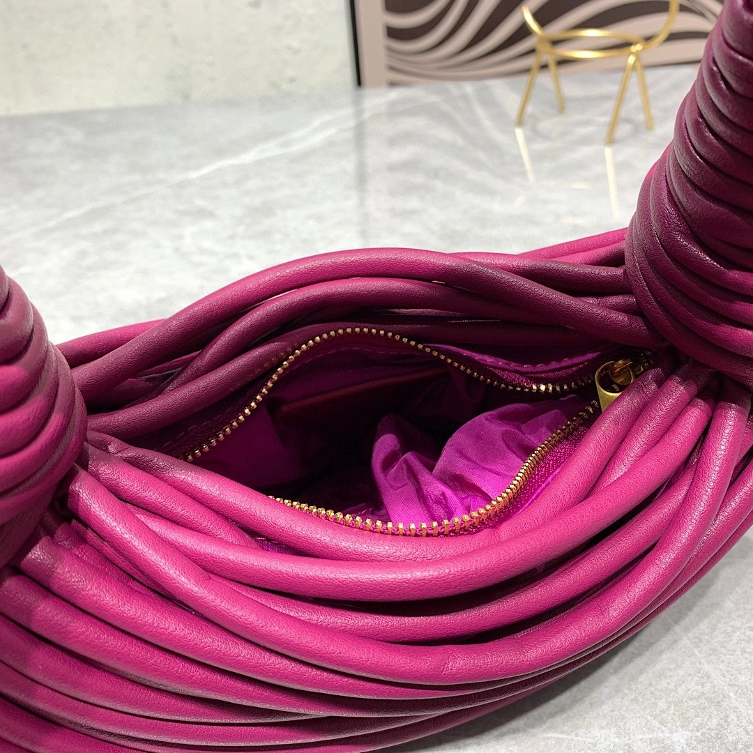 AIR-680934V1H106170 sheephide item : BT-B225F0517W
