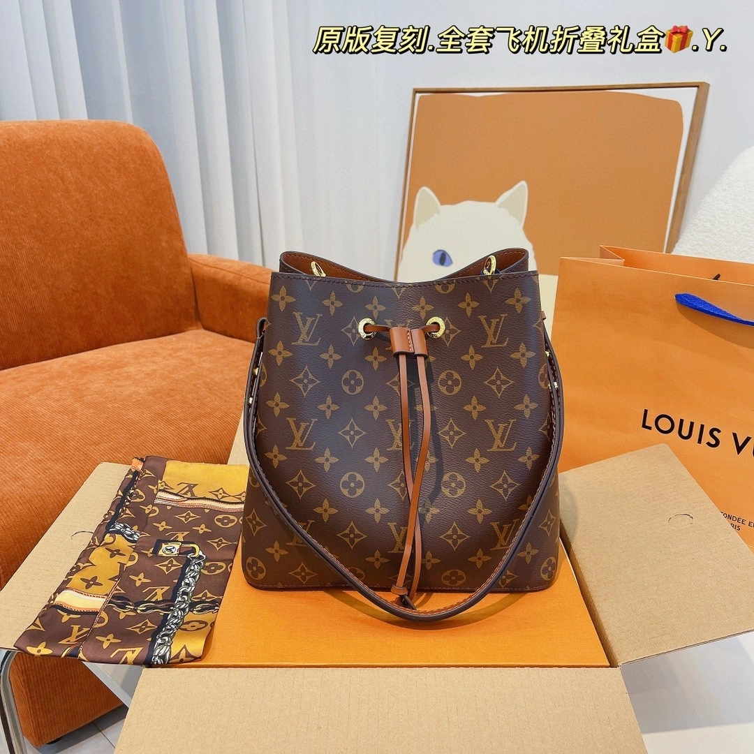 &AIR-M44887 Calfskin item : BT-B299F0512W