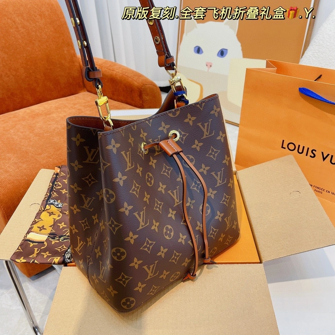 &AIR-M44887 Calfskin item : BT-B299F0512W