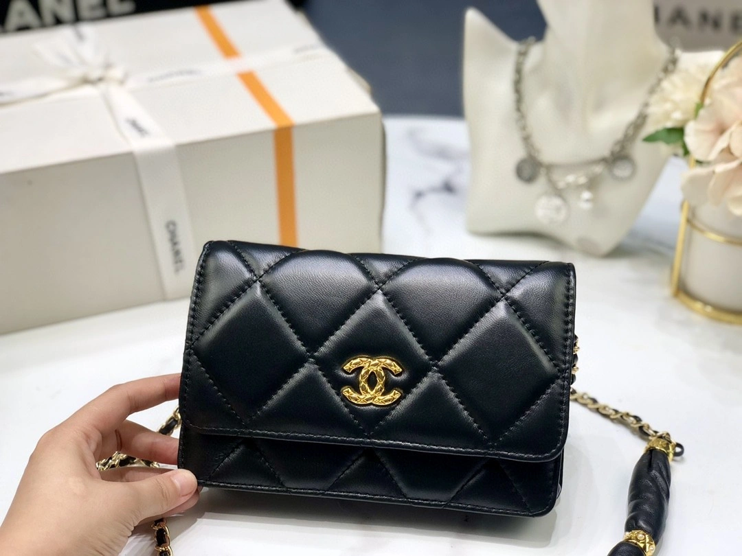 AP2236-B06268-94305 Lambskin Woc item : BT-B225D0731W