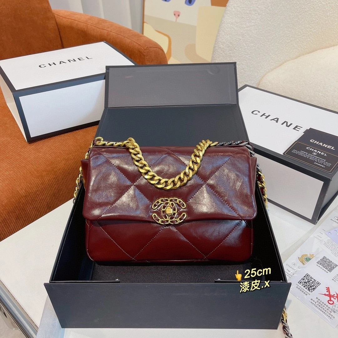 AS1160 19 item : BT-B015C0414