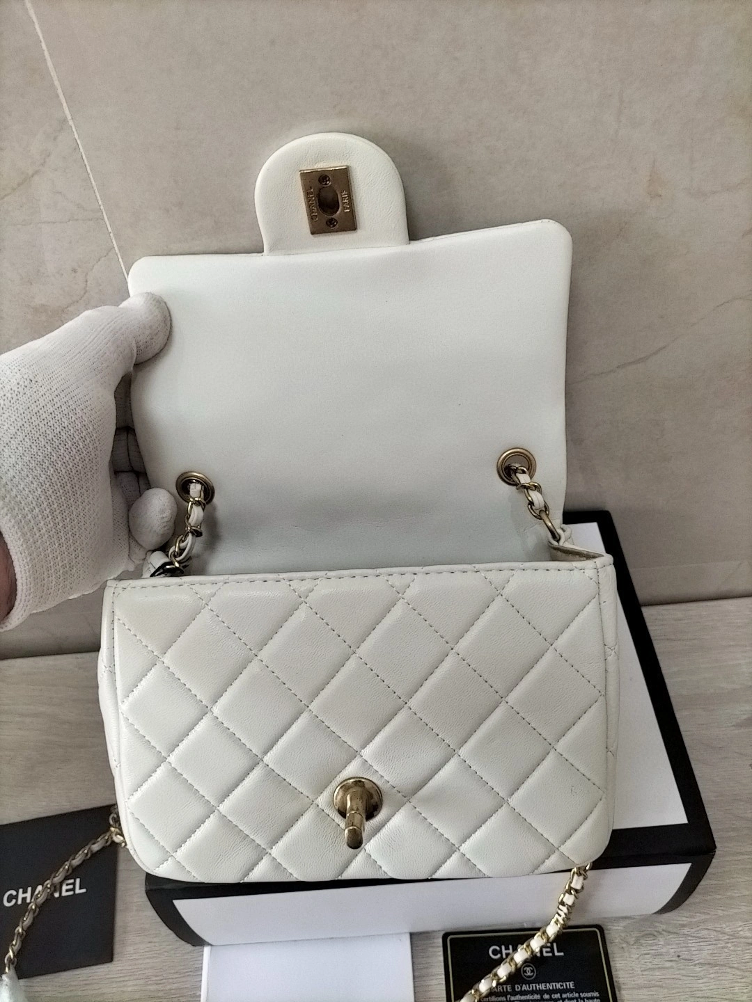 AS1786-B02916-10601 cowhide item : BT-B225D0743W
