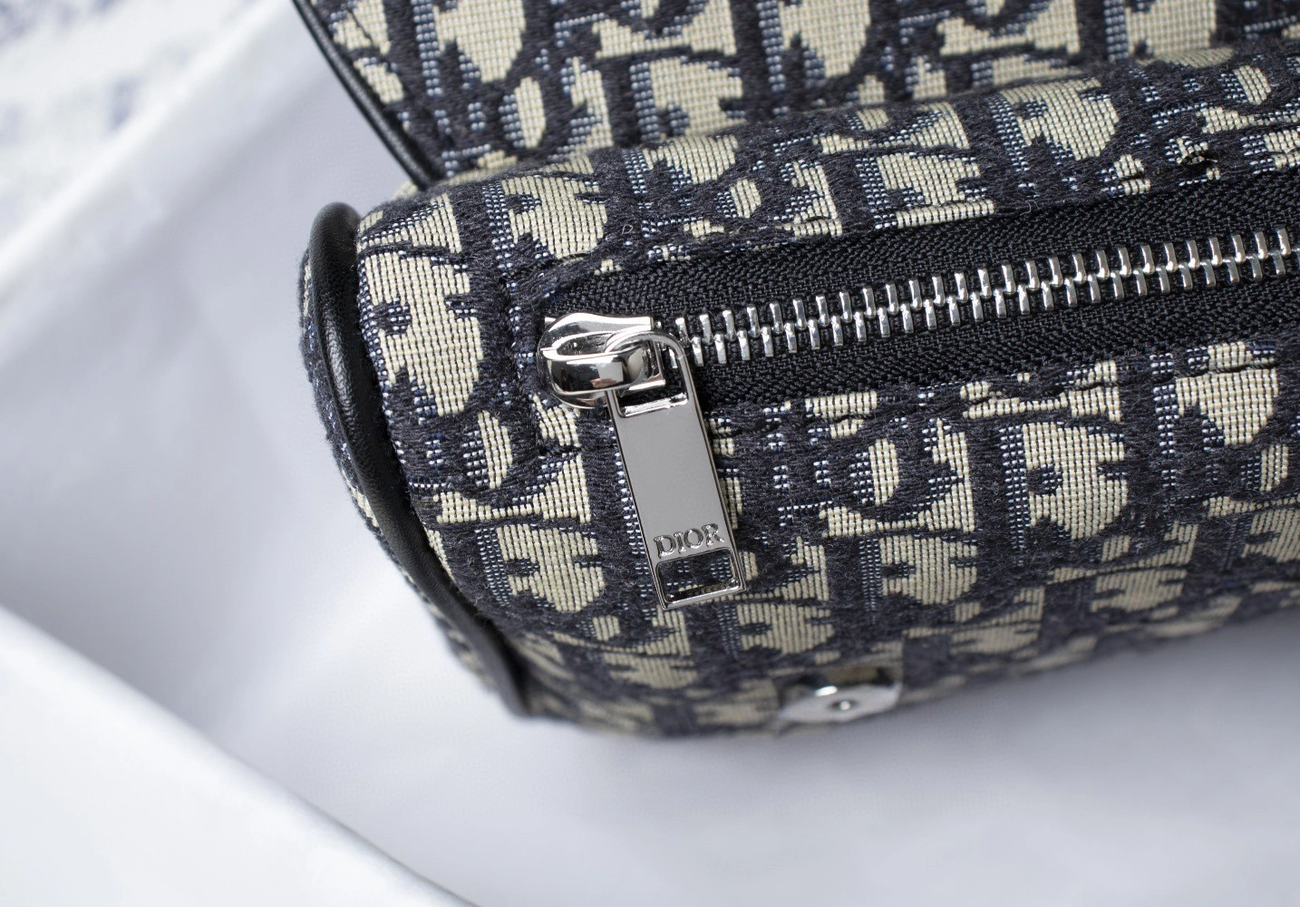 &Air--- 1ADPO093YKY-H00N Calfskin item : A-B328H2009A