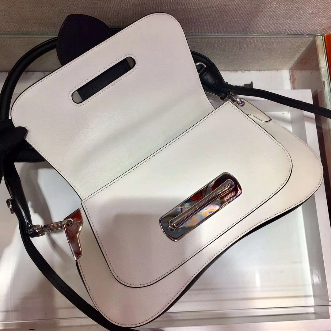 *Air--- 1BD908 Calfskin item : A-B328H2605A