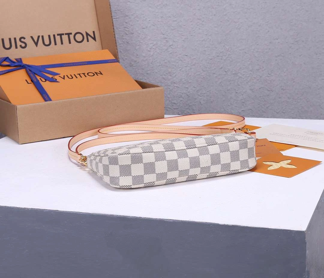 *Air--- M40712 cowhide item : A-B340G2719