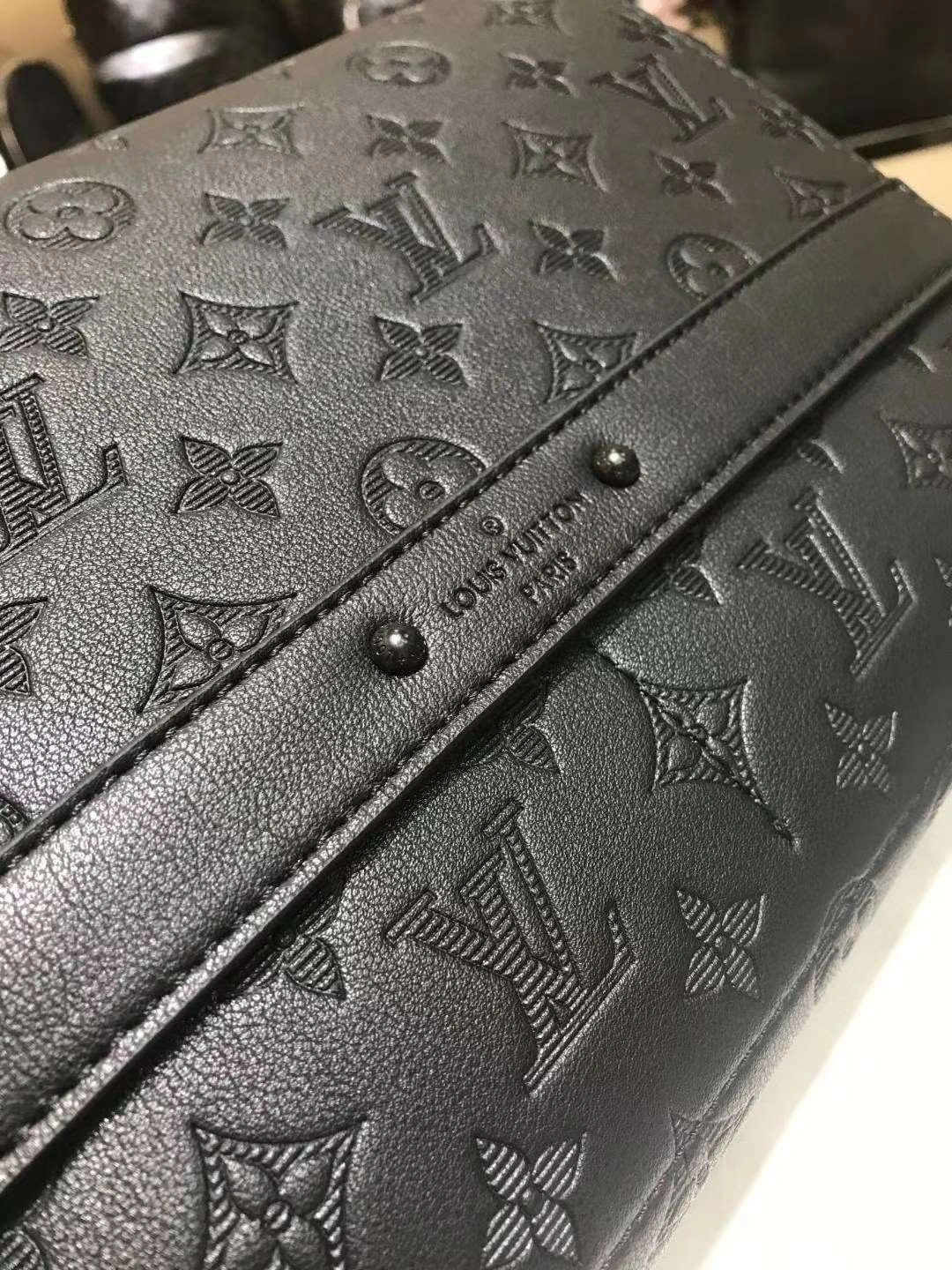 *Air--- M44729 cowhide item : A-B257H0228