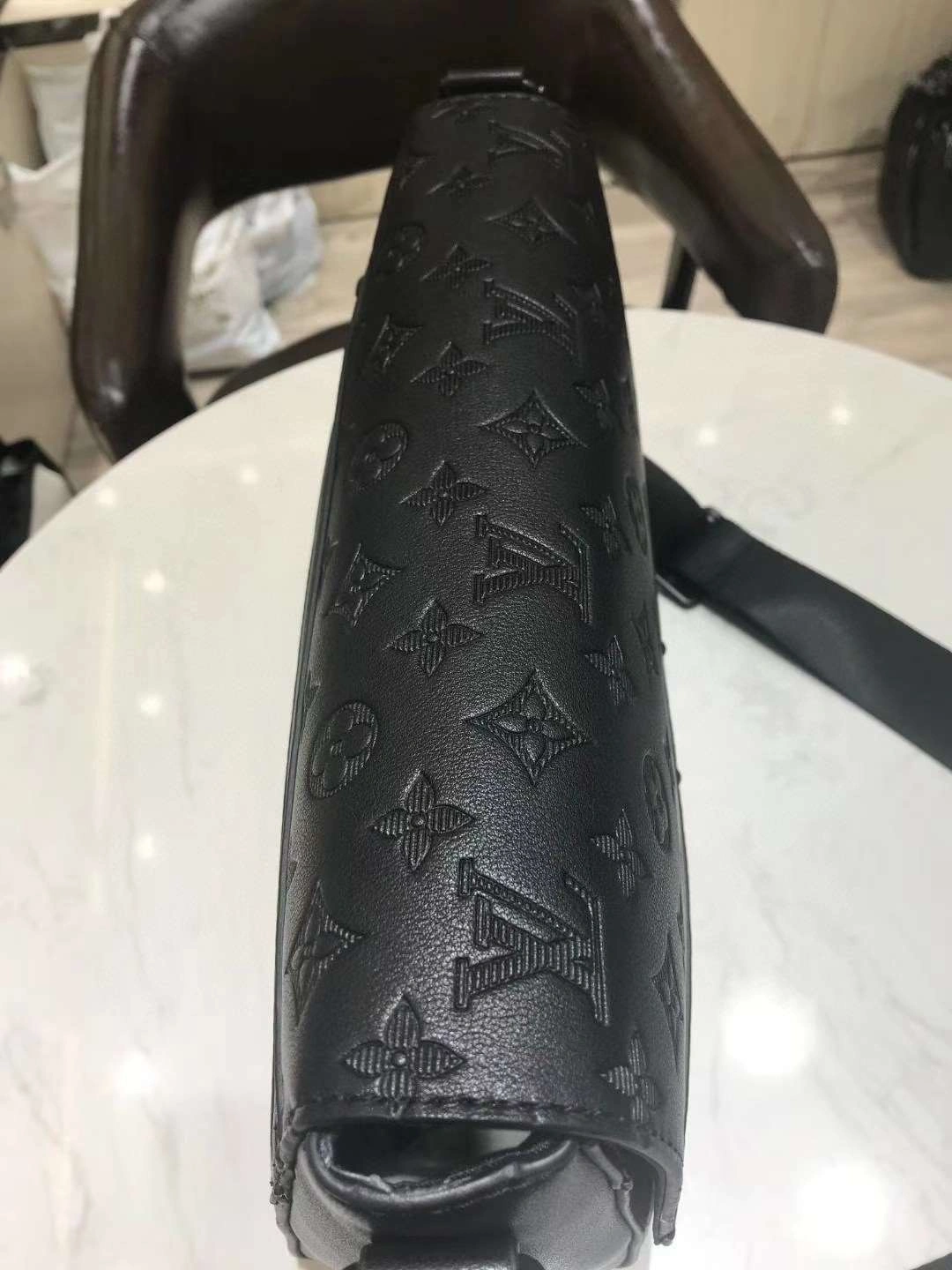 *Air--- M44729 cowhide item : A-B257H0228