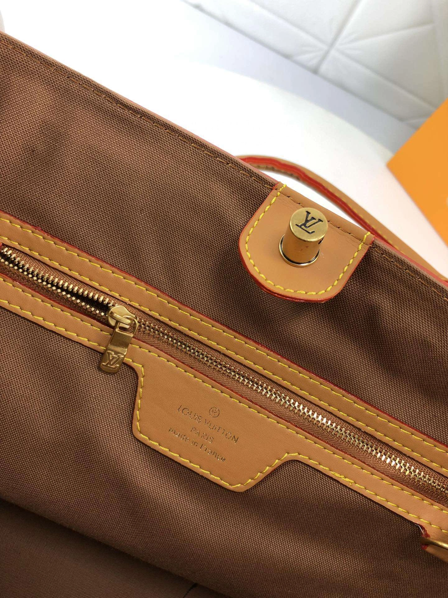 *Air--- M44878 cowhide item : A-B00H0182