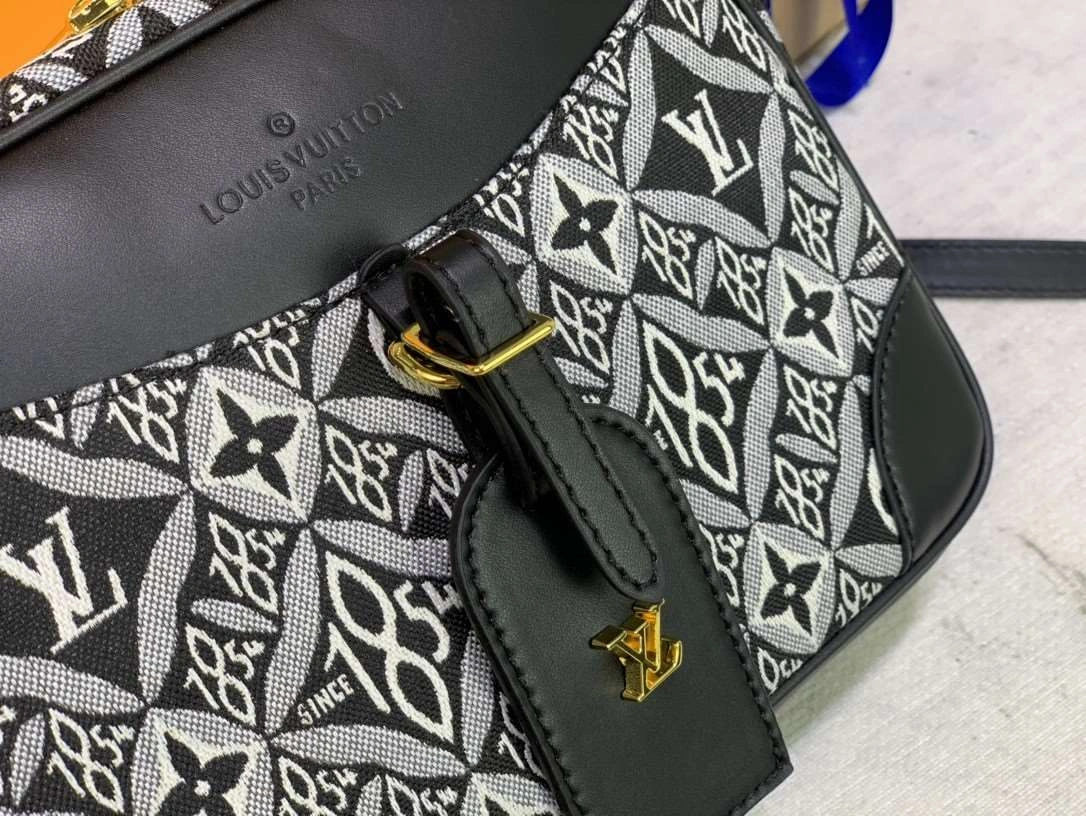 *Air--- M45528 cowhide item : A-B00H0219