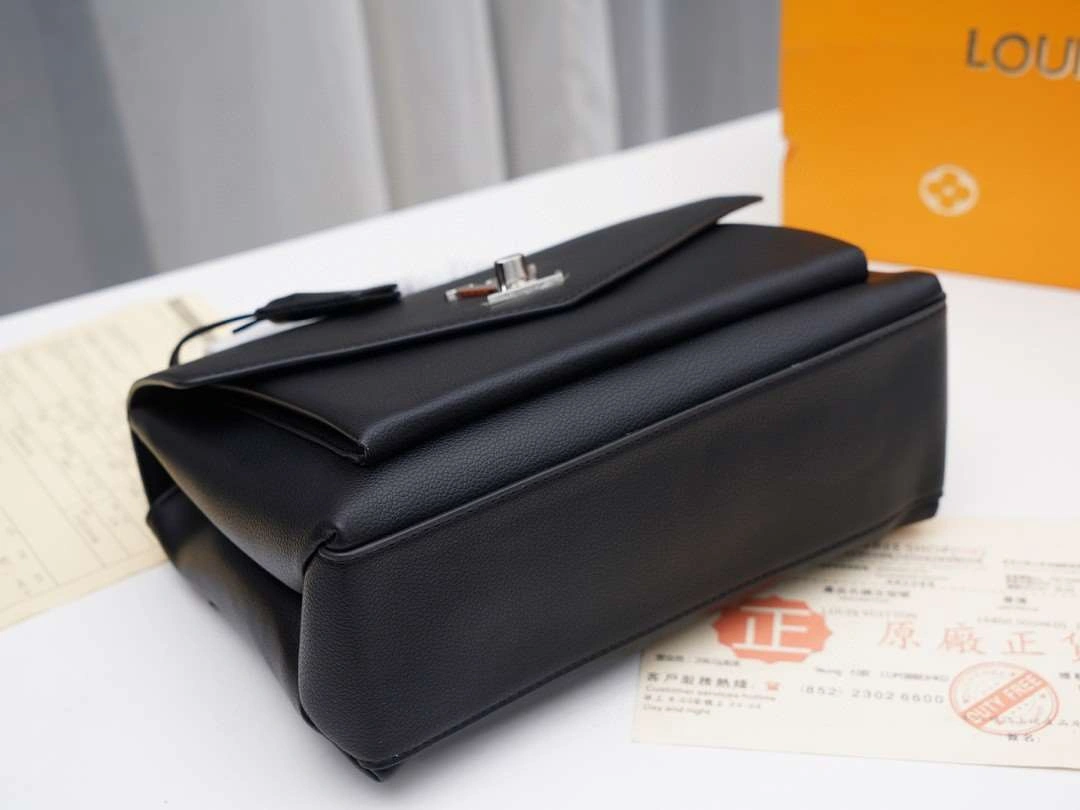 *Air--- M54849 cowhide item : A-B257H0235