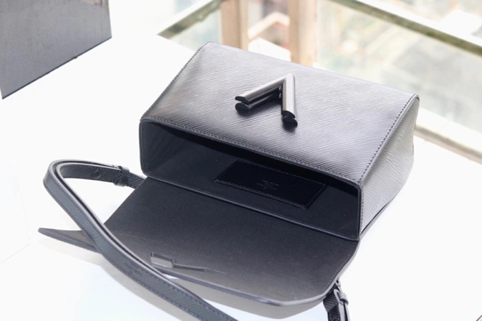 Air--- M55858 item : A-B180H0359