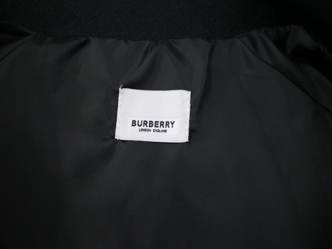 Air-- 2ur25rry embroidery oversized item:D-F110J5503
