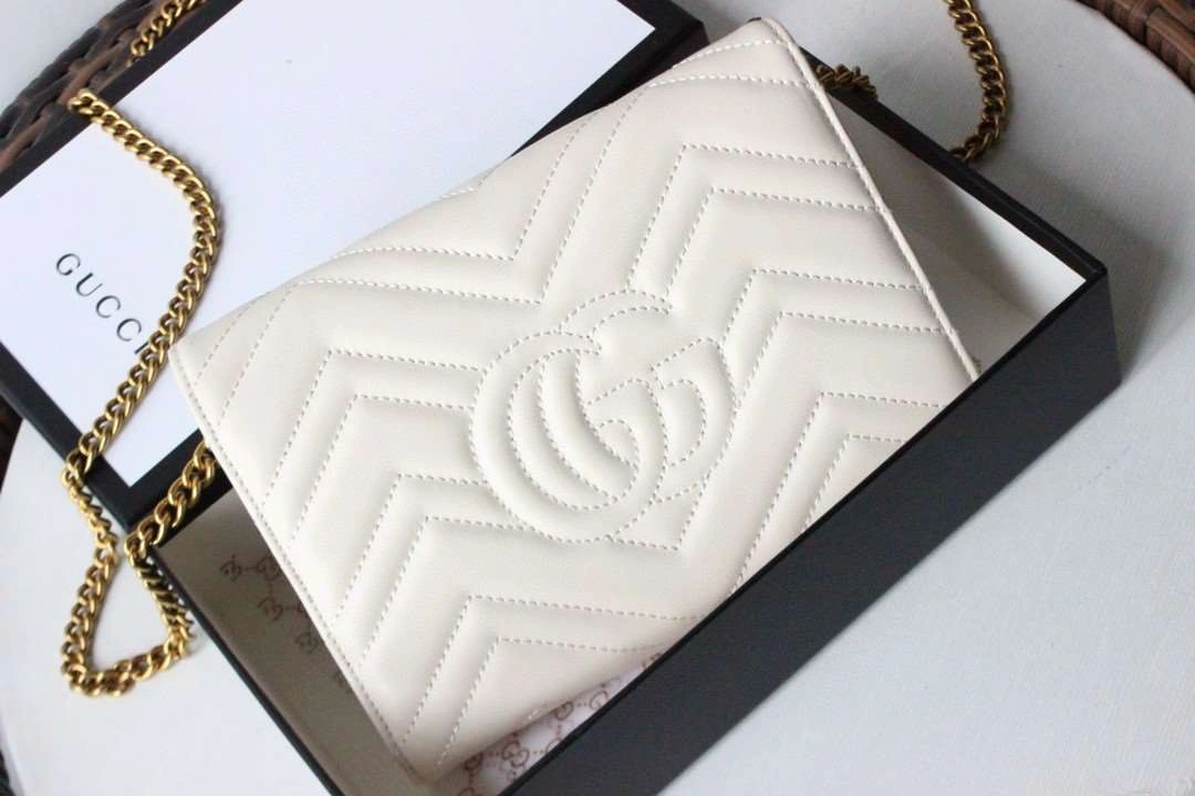 *Air---474575 cowhide item : A-B191H0116