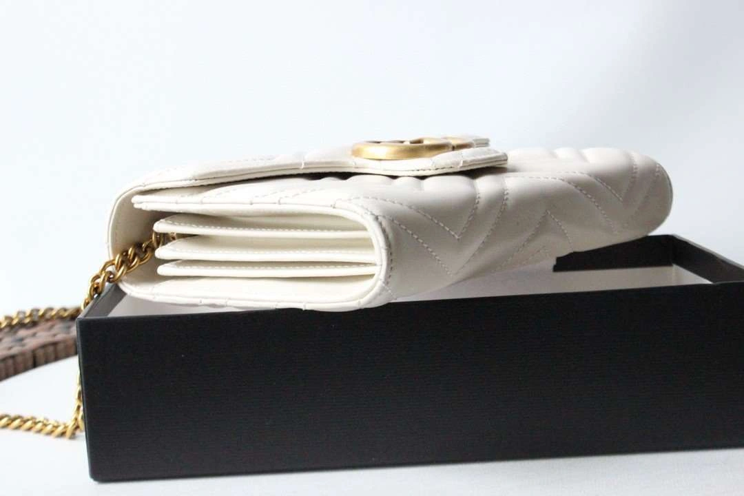 *Air---474575 cowhide item : A-B191H0116