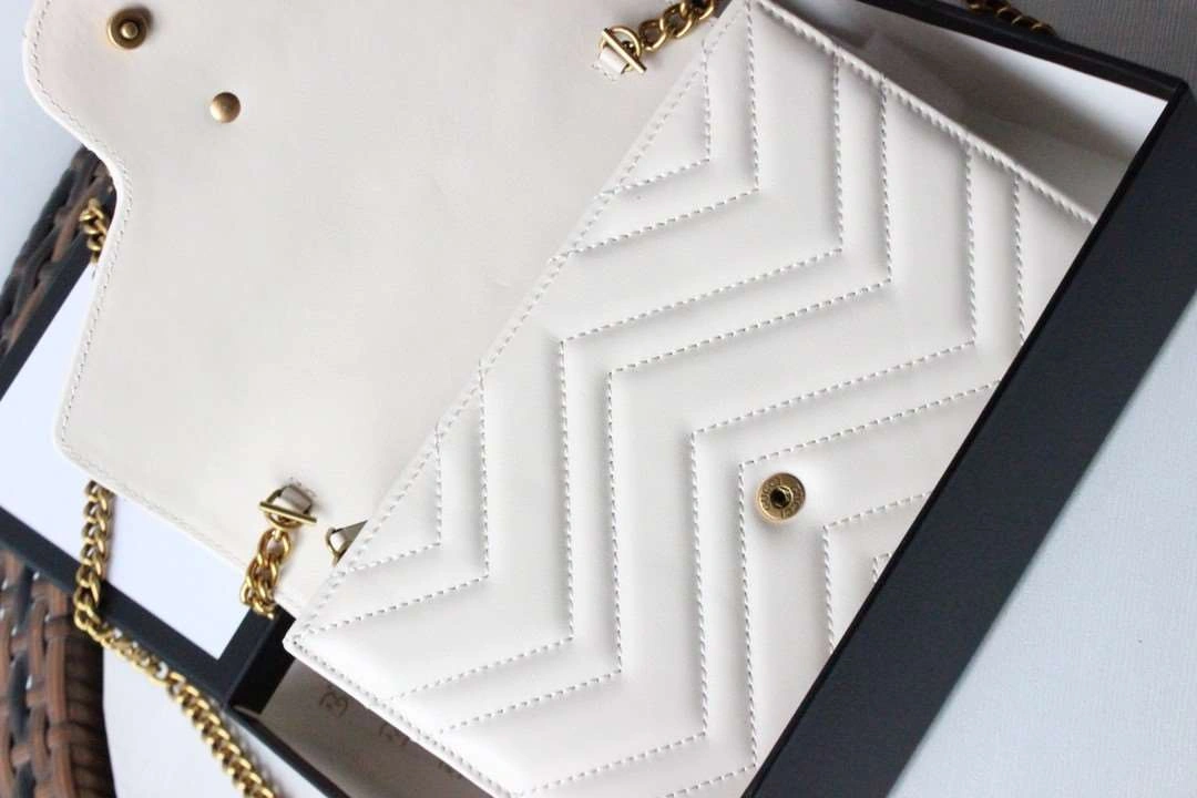 *Air---474575 cowhide item : A-B191H0116