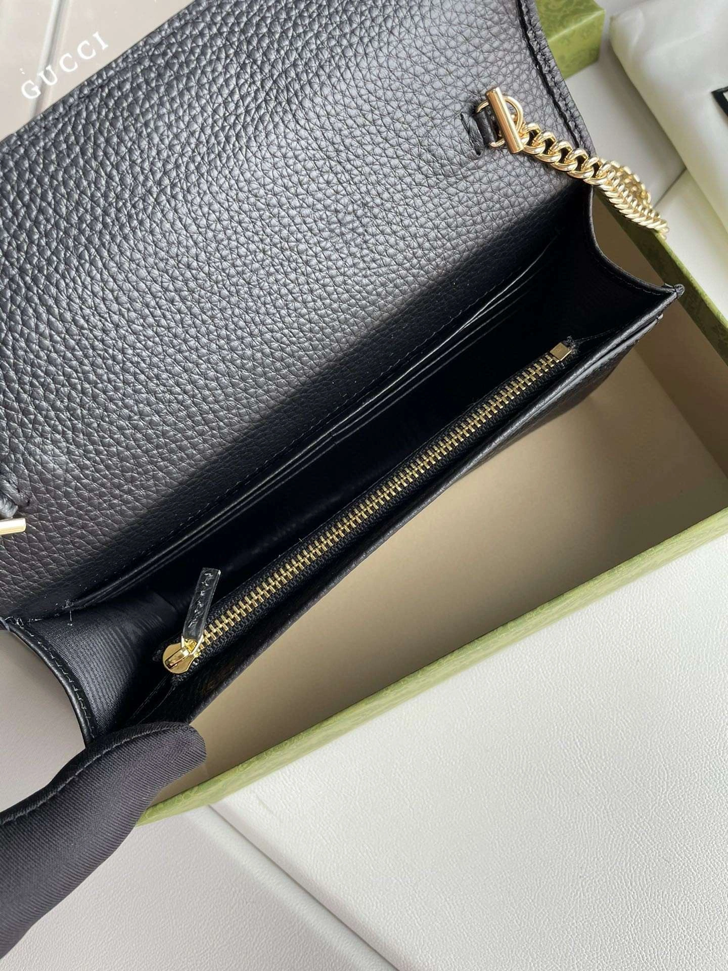 *Air---497985 item : A-B340G3140