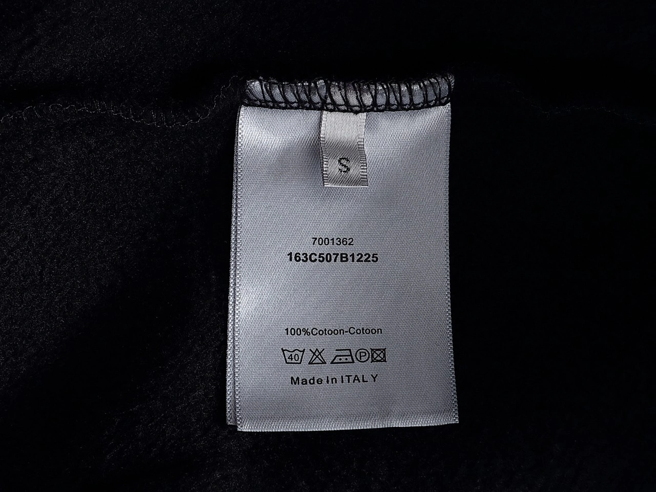 Air-- 4ior embroidery item:D-F431K1407