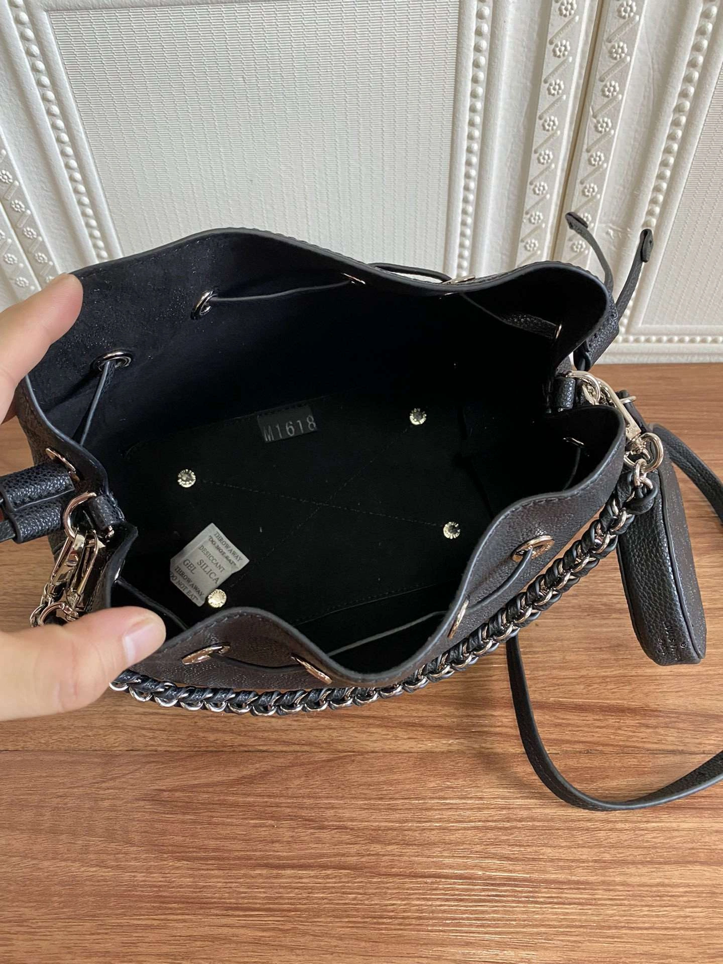 *Air-- 57070 Calfskin item : A-B00G3025