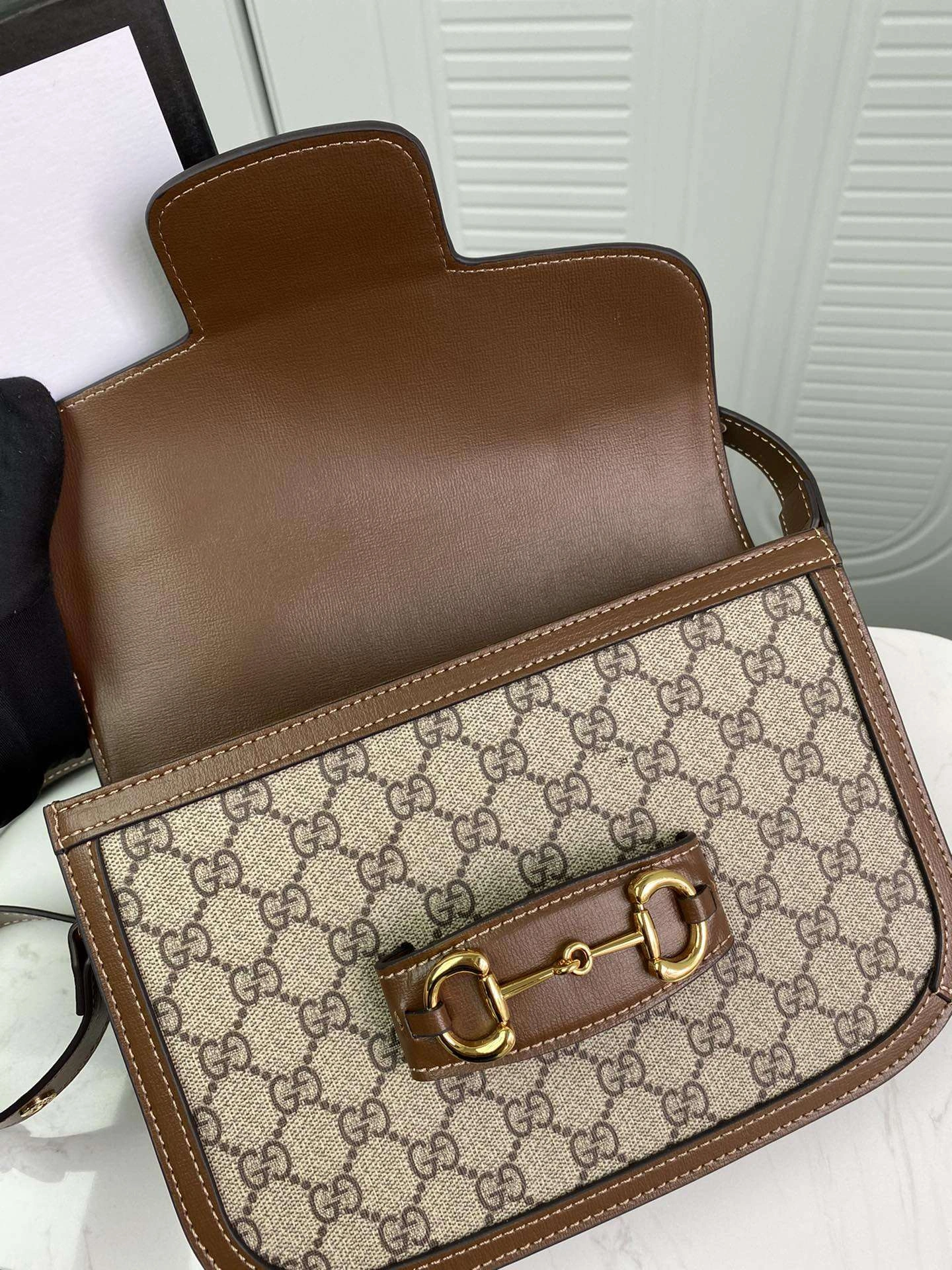 *Air---602204 item : A-B00H0232