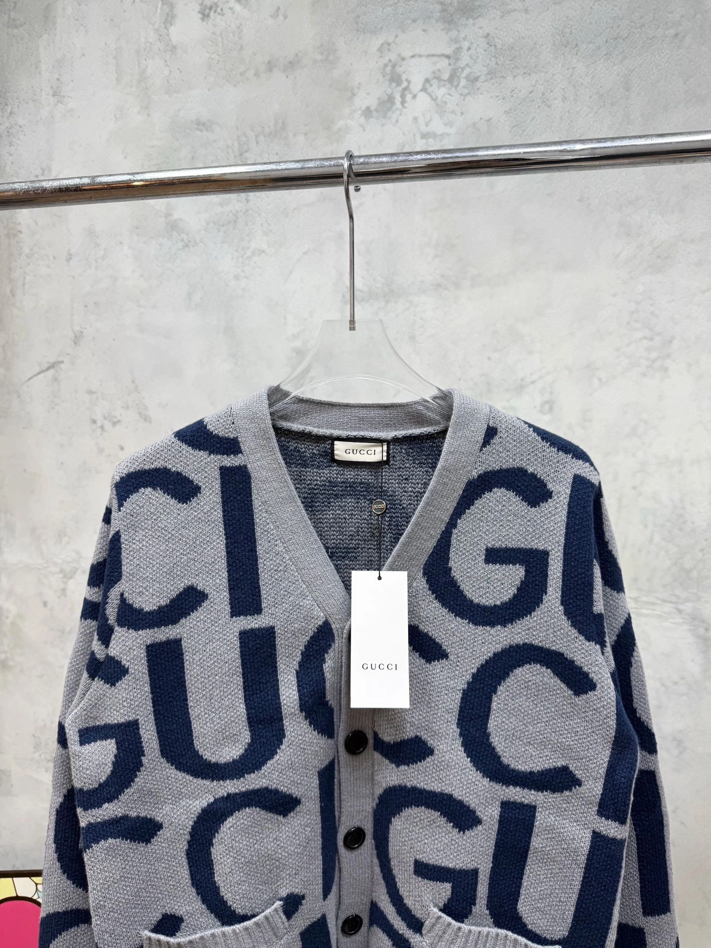 Air-- 6u33i oversized item:D-F431K1405